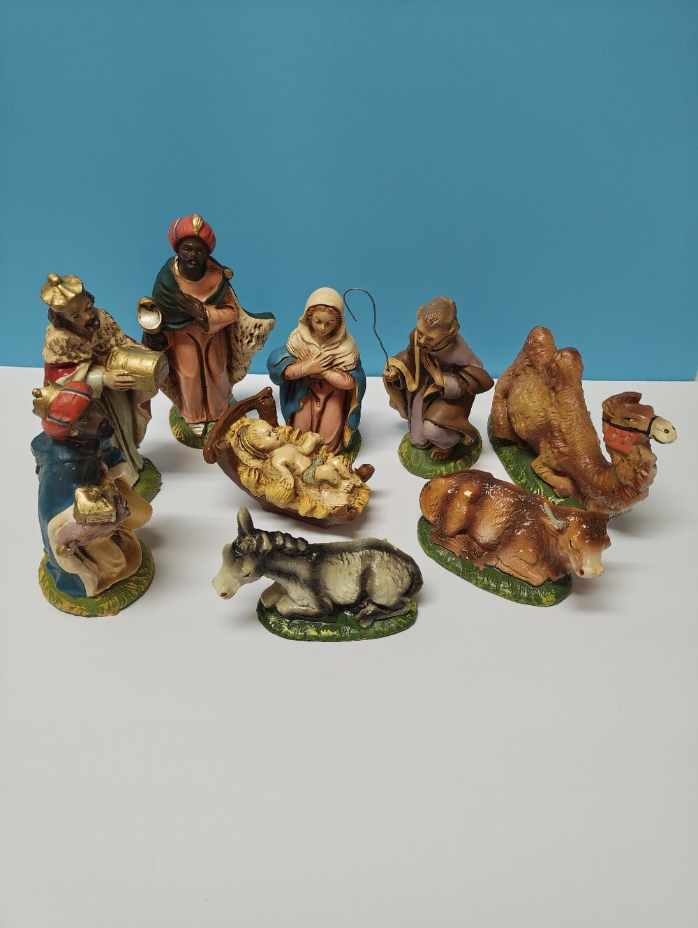 Vintage Italian Nativity Set 9 Piece Hand Painted Unbranded 2" - 6" Tall